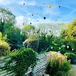 Treetops - Garden Flat With Woodland Access *