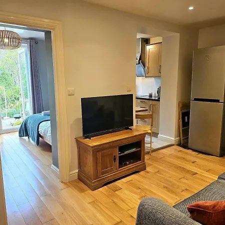דירה Treetops - Garden Flat With Woodland Access