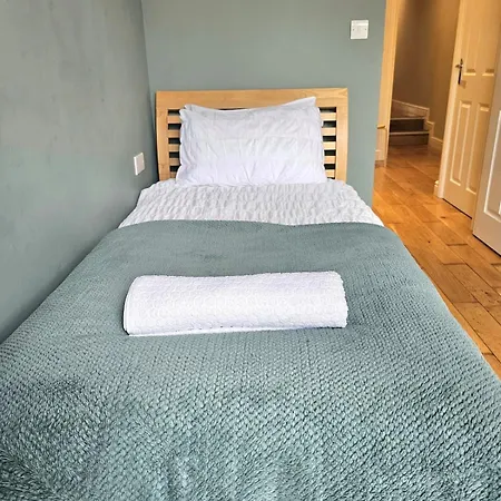 Treetops - Garden Flat With Woodland Access Lejlighed Bristol