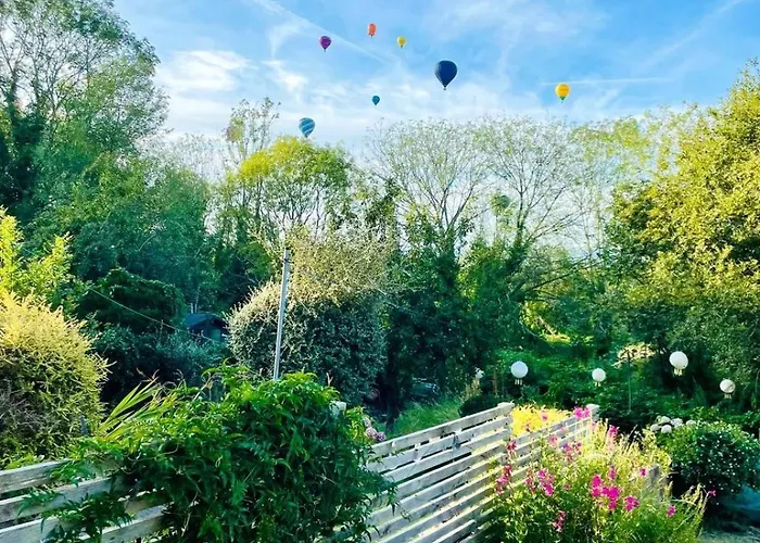 Treetops - Garden Flat With Woodland Access *