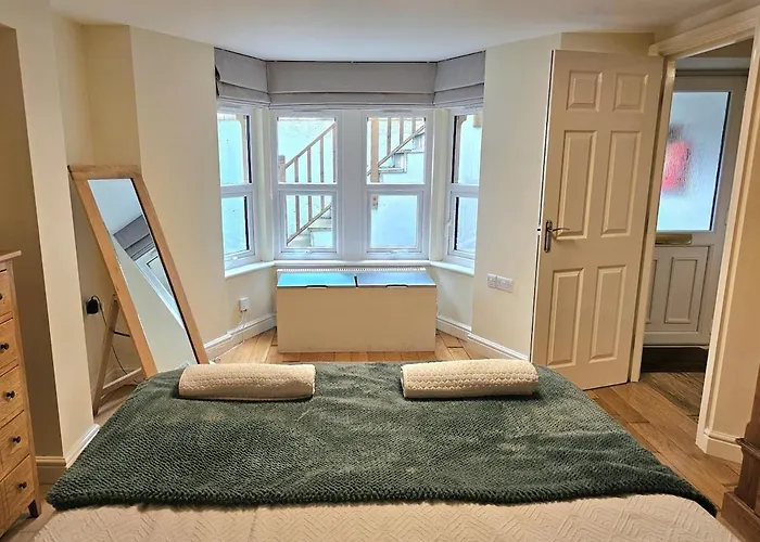 Apartmán Treetops - Garden Flat With Woodland Access *