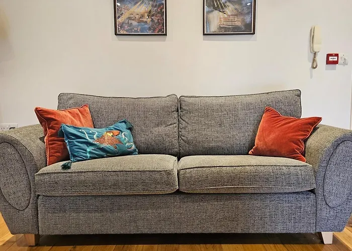 Treetops - Garden Flat With Woodland Access