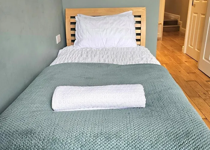 Treetops - Garden Flat With Woodland Access Apartament Bristol